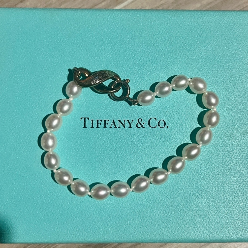 Tiffany & Co. - Pearl Bracelet